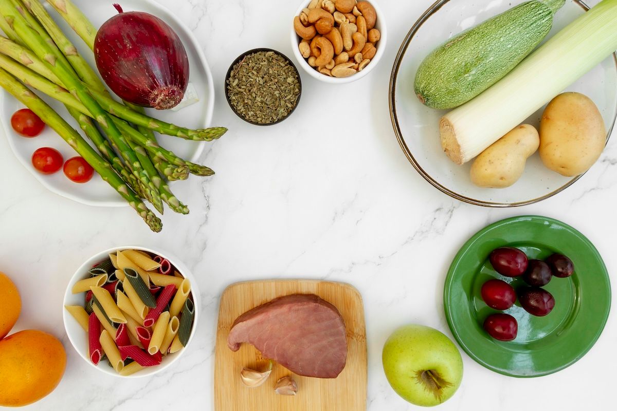 Dieta SIBO – co warto wiedzieć o dozwolonych i zakazanych produktach?