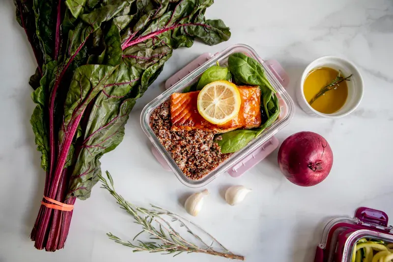 Najtańsza dieta pudełkowa keto: pełny dzień od 49,00 zł